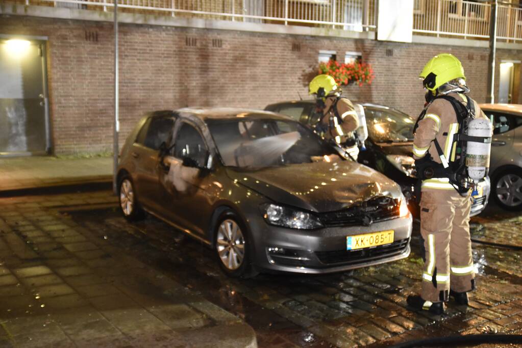 Auto verwoest door brand