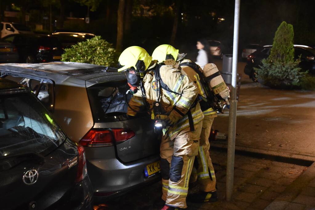 Auto verwoest door brand