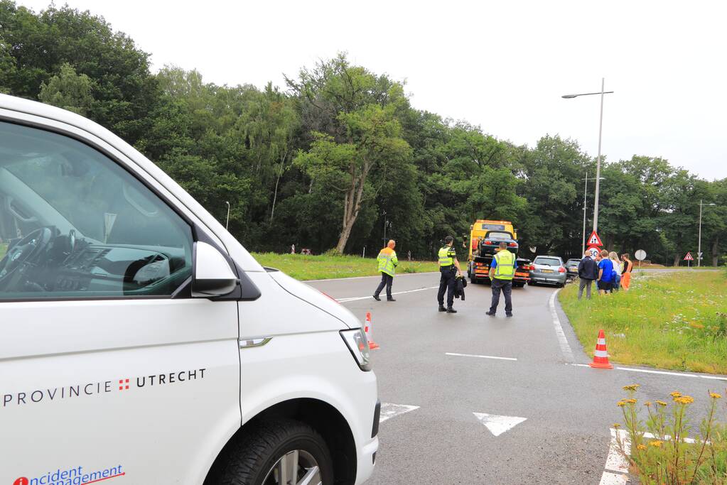 Schade na aanrijding tussen twee auto's