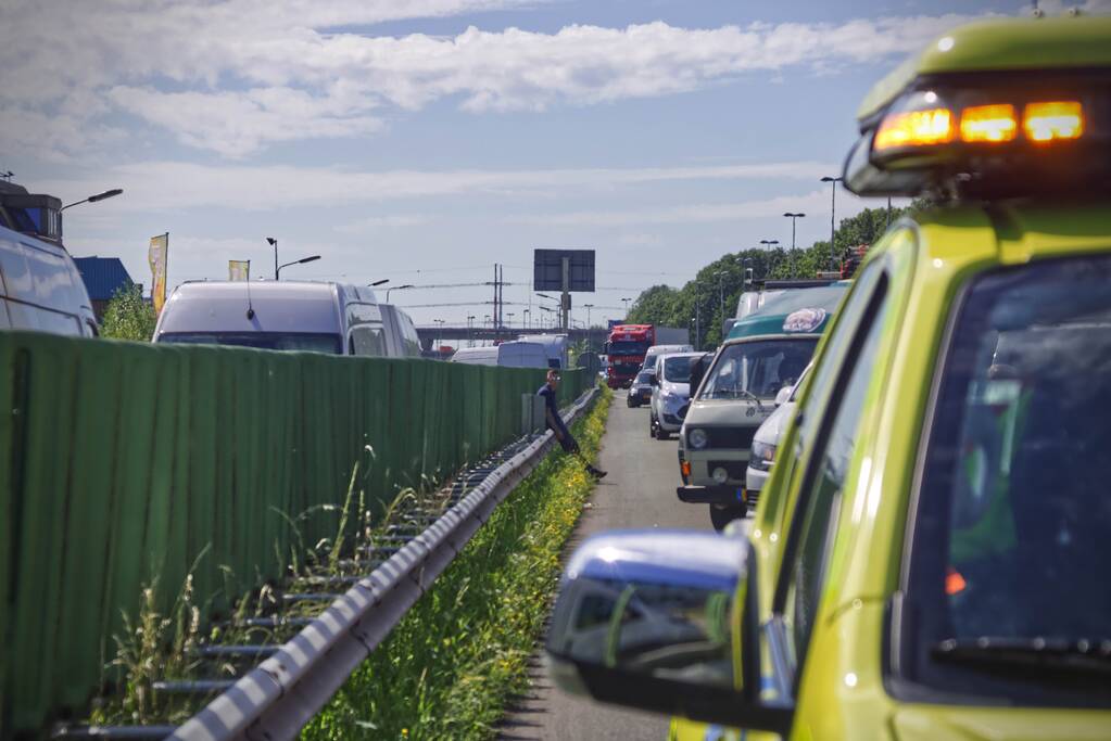 Verkeerschaos na crash met auto