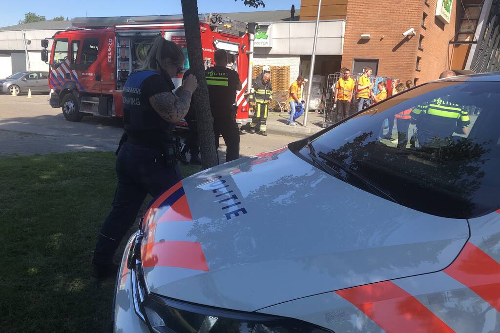 Poiesz supermarkt ontruimd na brand