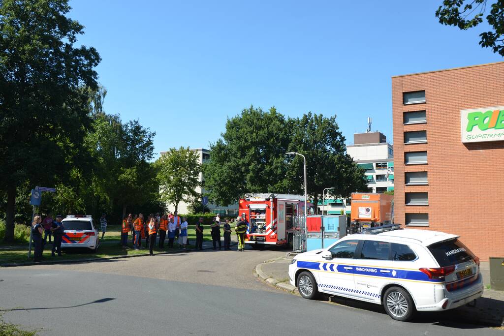 Poiesz supermarkt ontruimd na brand