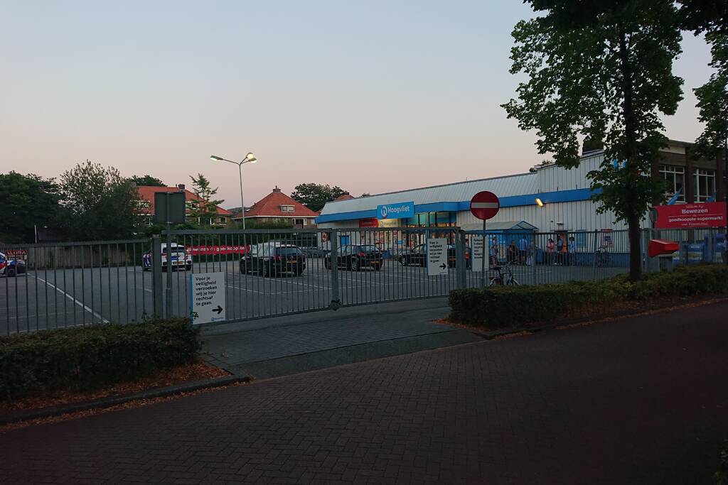 Man gevlucht na gewapende overval supermarkt Hoogvliet