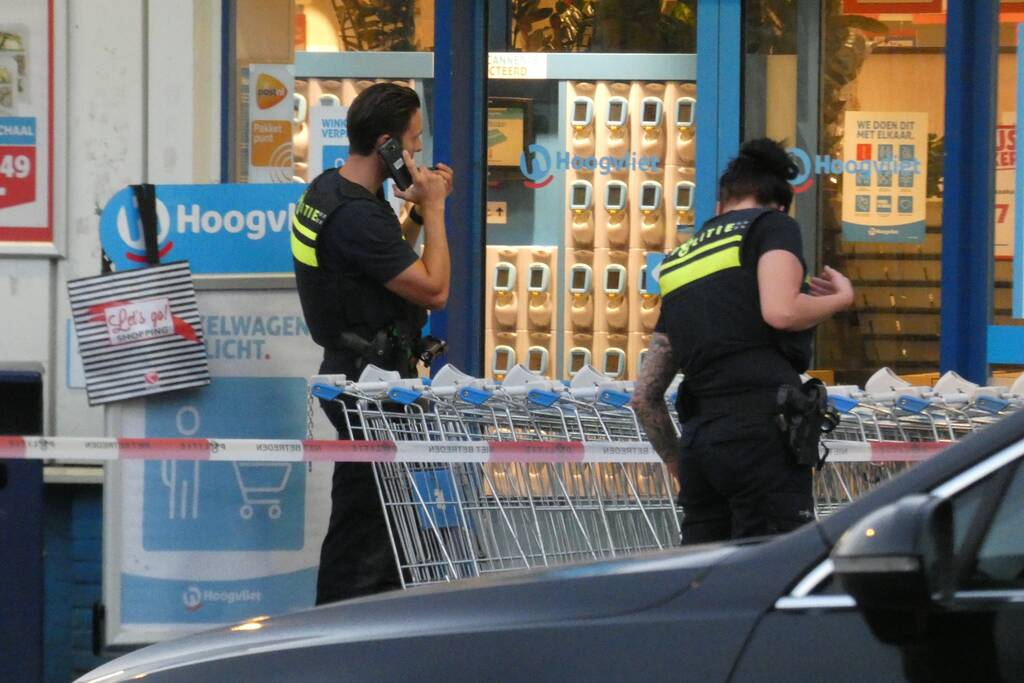 Man gevlucht na gewapende overval supermarkt Hoogvliet