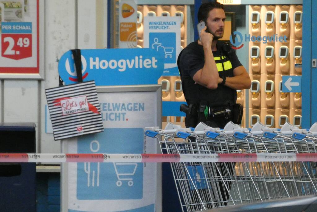 Man gevlucht na gewapende overval supermarkt Hoogvliet