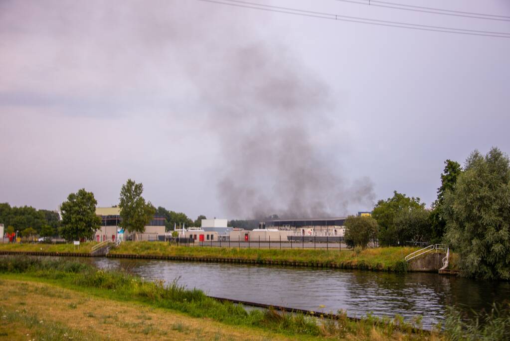 Grote brand bij Hartog Containers