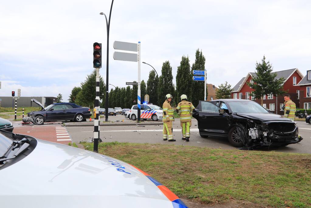 Enorme schade bij ongeval voor Hanzetunnel