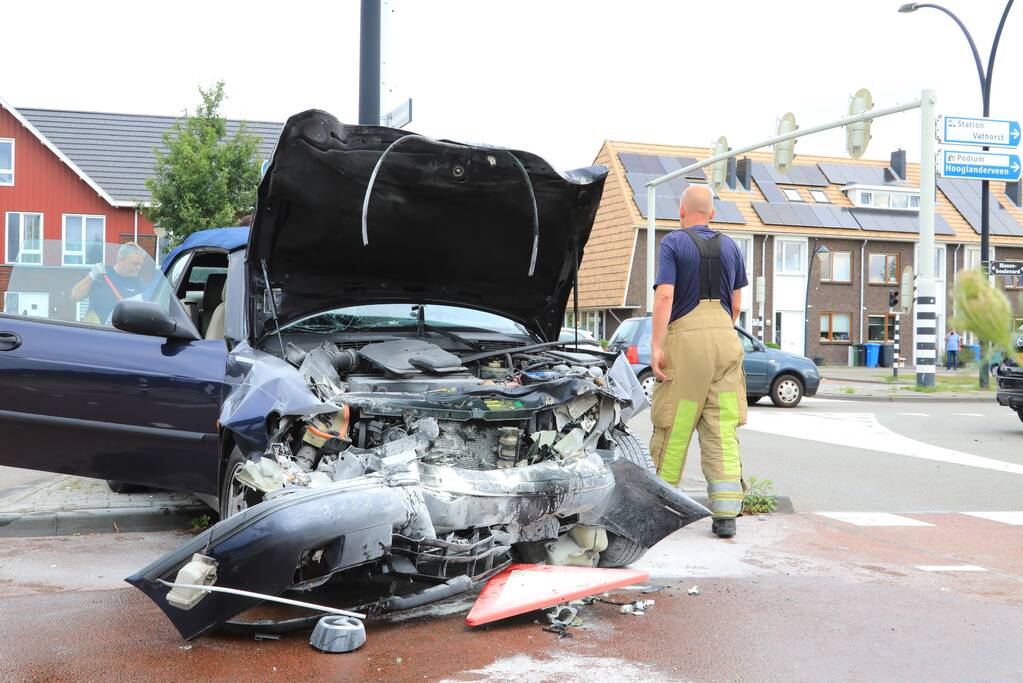 Enorme schade bij ongeval voor Hanzetunnel