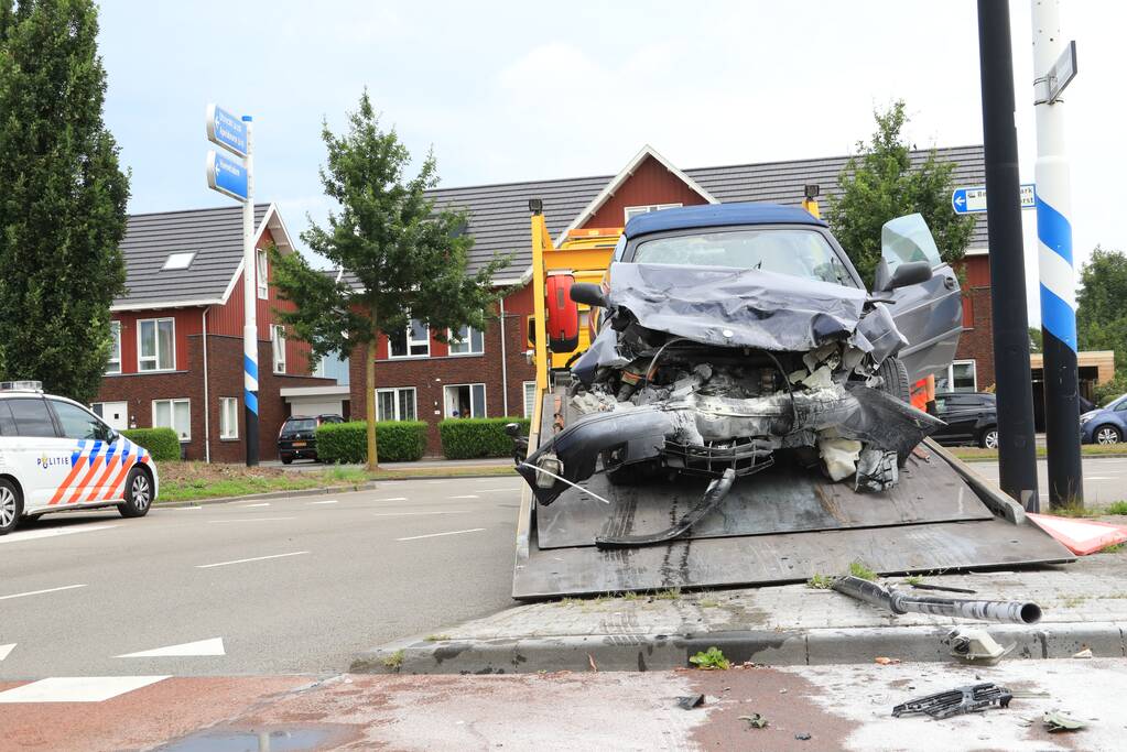 Enorme schade bij ongeval voor Hanzetunnel