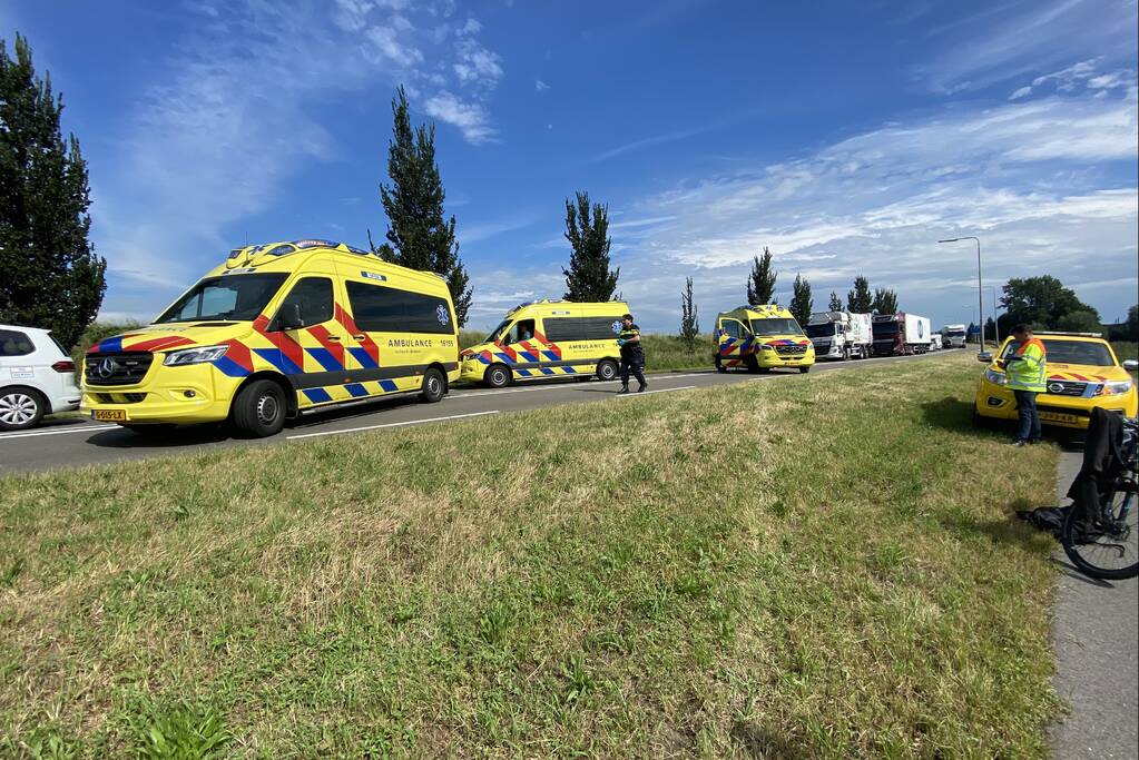 Drie voertuigen betrokken bij frontale aanrijding