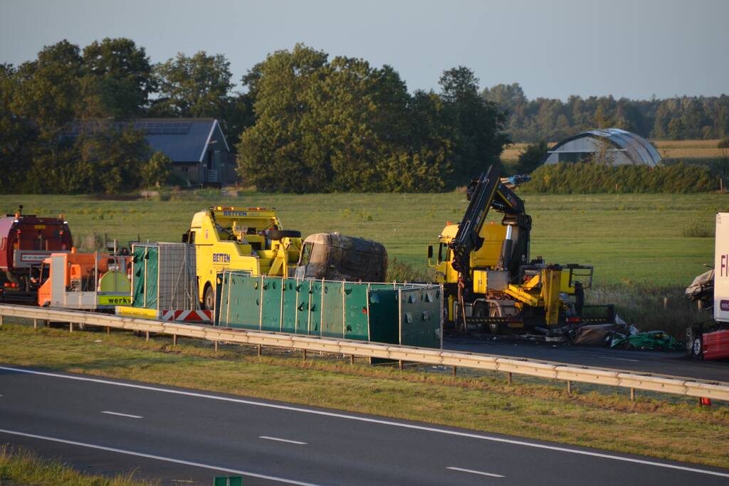 Persoon overleden bij zeer ernstig verkeersongeval