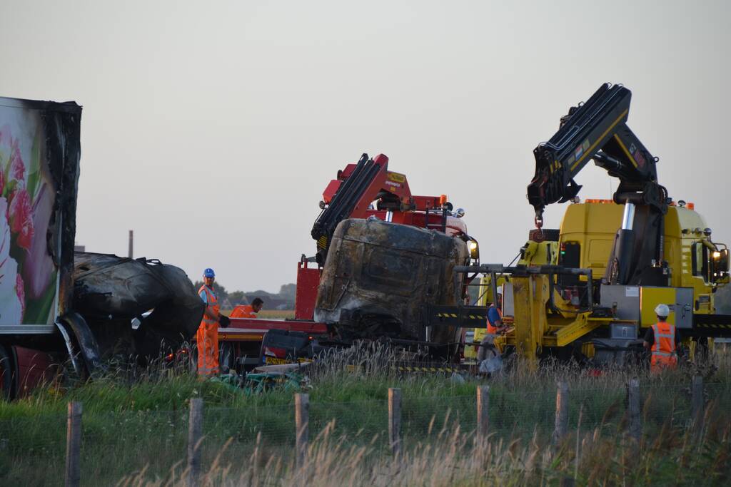 Persoon overleden bij zeer ernstig verkeersongeval