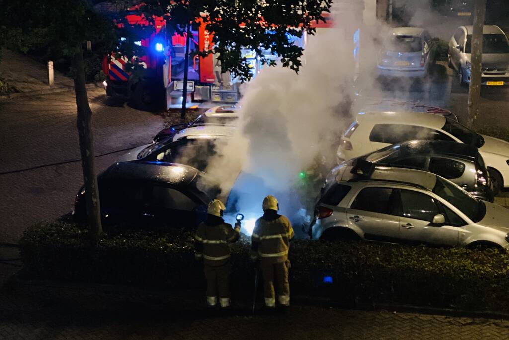 Auto verwoest door brand