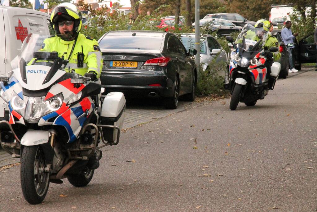 Blikschade bij botsing tussen drie auto's