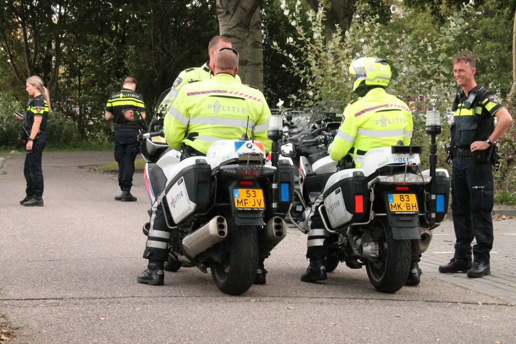 Blikschade bij botsing tussen drie auto's