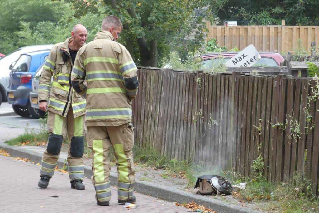 Woning vol rook na vlam in de pan