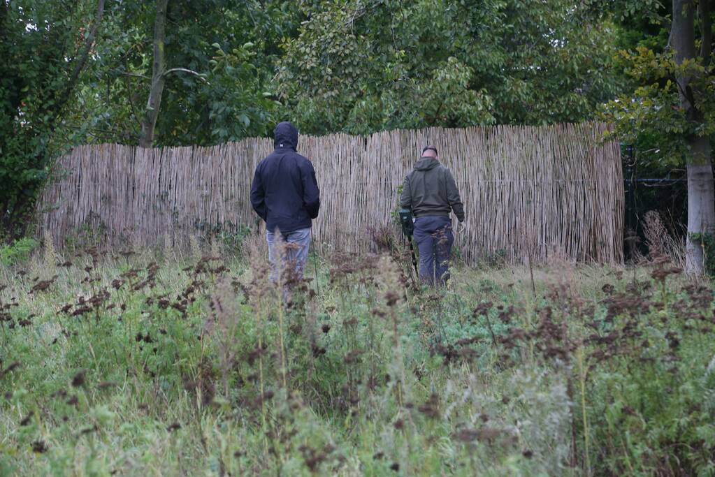 Witwasonderzoek en doorzoeking woning na aanhoudingen