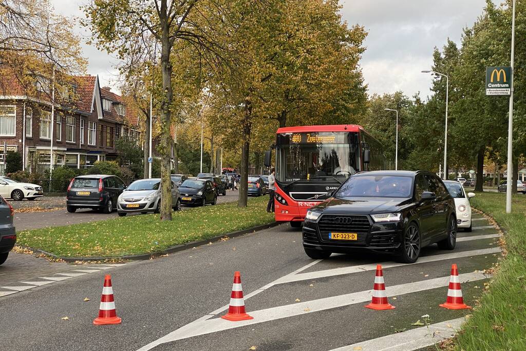 Flinke schade bij botsing tussen auto en motor