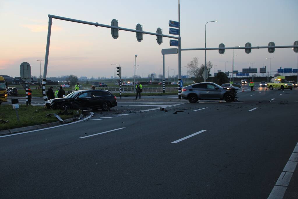 Ravage na botsing tussen twee voertuigen