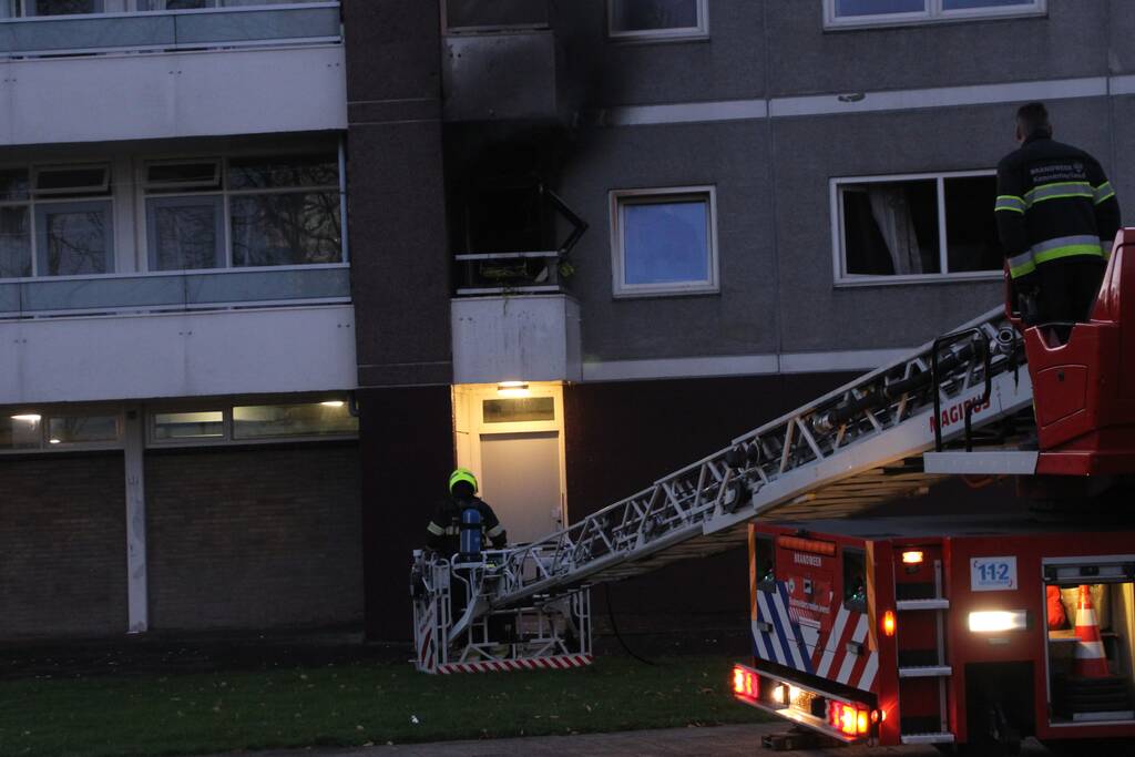 Gewonde bij uitslaande brand in flat