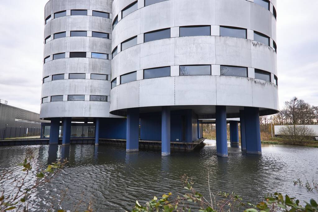 Verloederd Fläktgebouw van binnen gestript