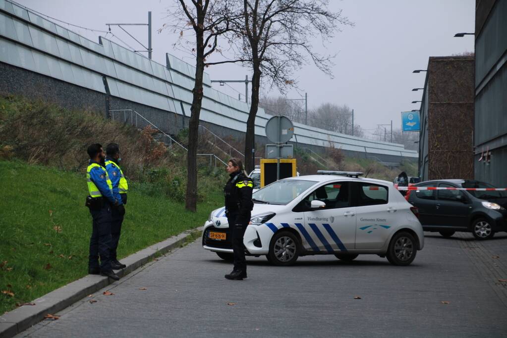 Politie aanwezig door overval op T-Mobile