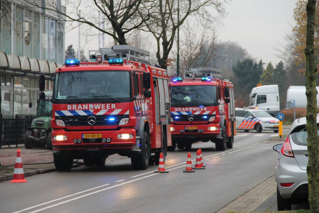 Gasleiding geraakt bij bushalte