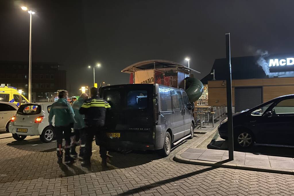 Persoon gewond bij aanrijding op parkeerplaats McDonalds