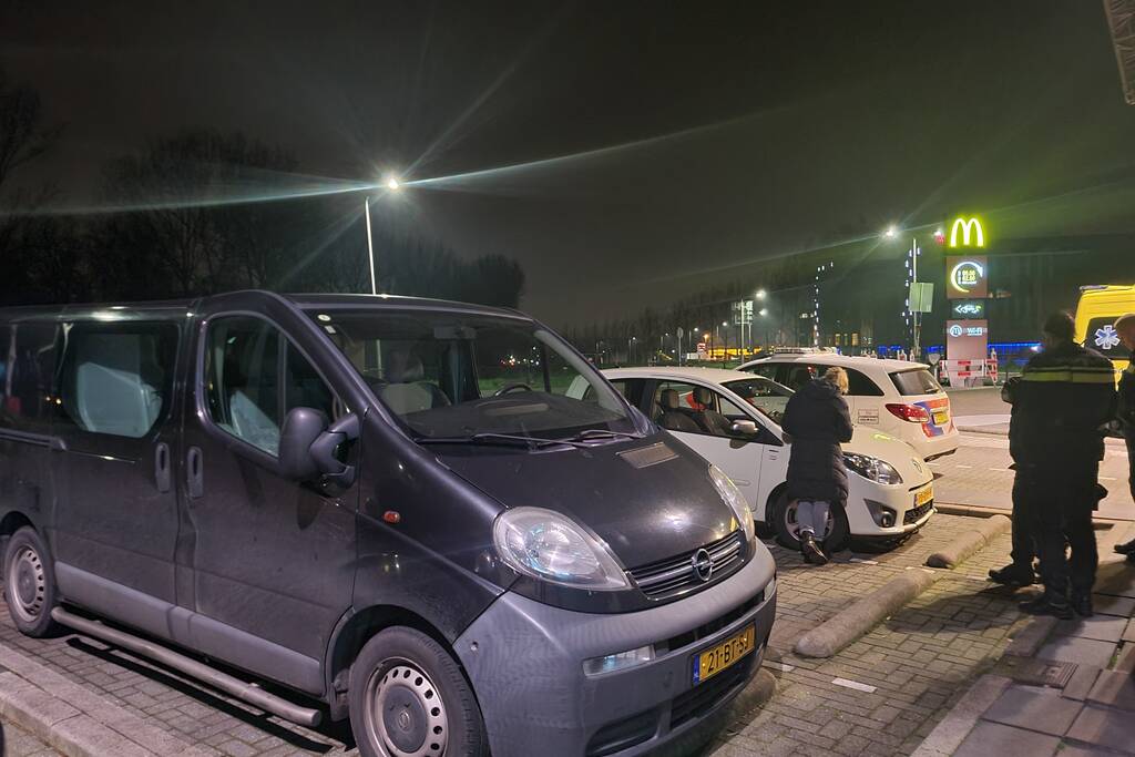 Persoon gewond bij aanrijding op parkeerplaats McDonalds