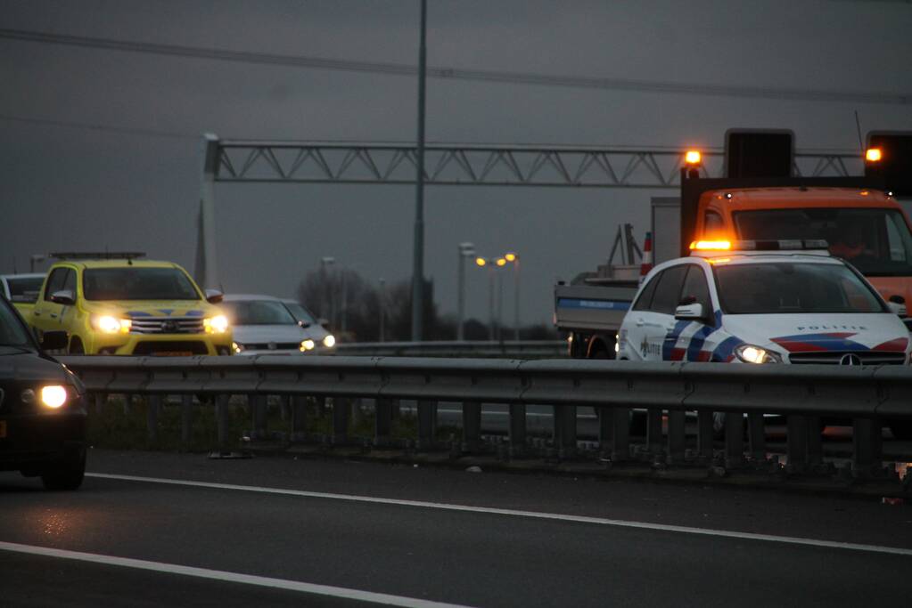 Flinke vertraging door aanrijding op snelweg