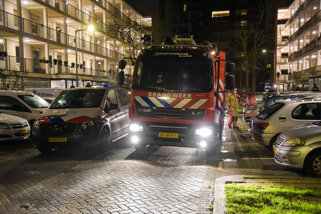 Brand in afzuigkap van woning