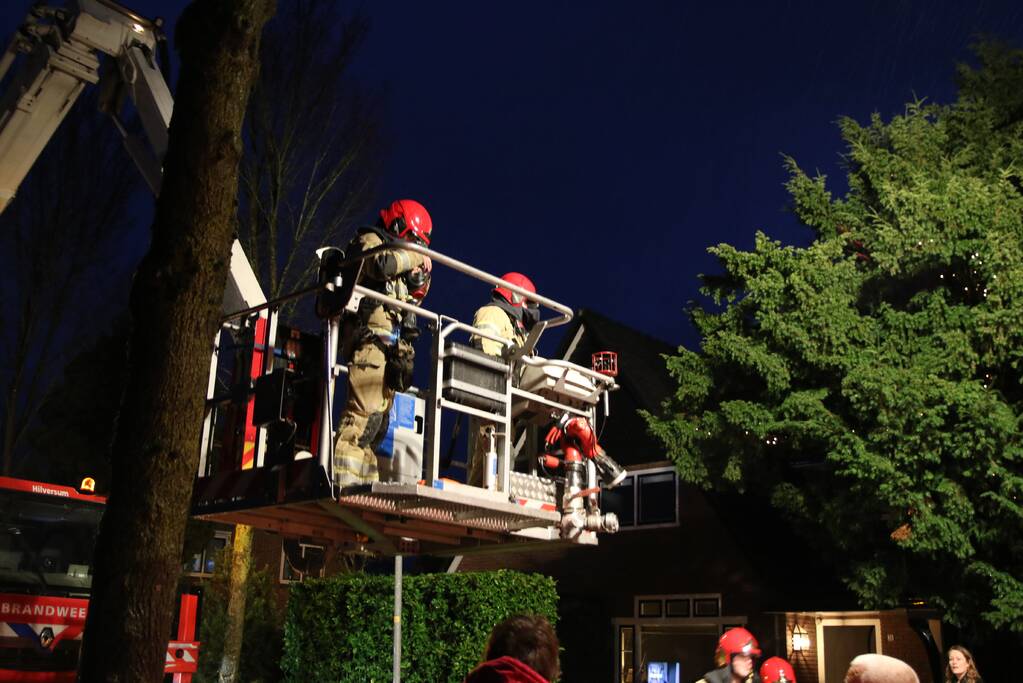 Schoorsteen geveegd na brand