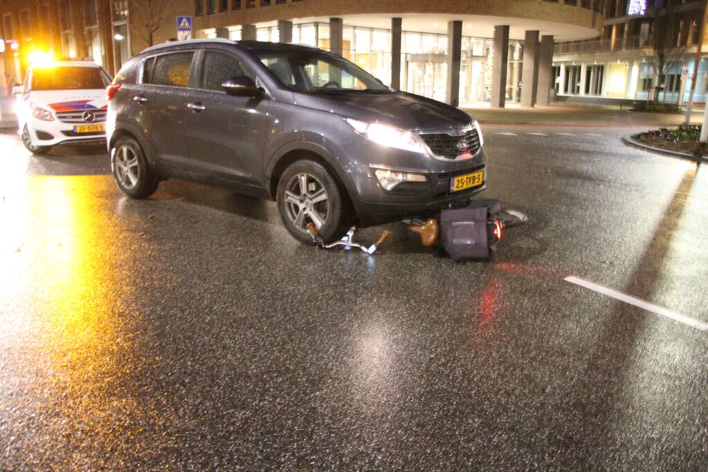 Fietser gewond bij aanrijding met auto