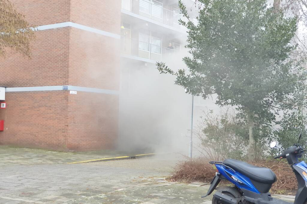 Brand in kelderboxen flatgebouw