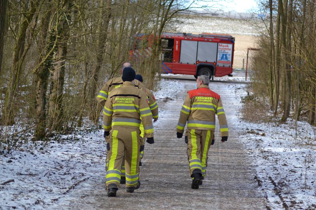 Brandweer doet onderzoek naar vermoedelijke schoorsteenbrand