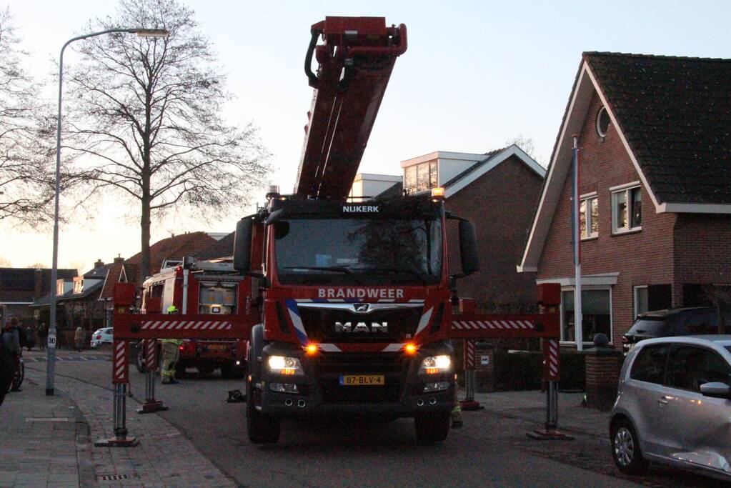 Schoorsteenbrand snel onder controle