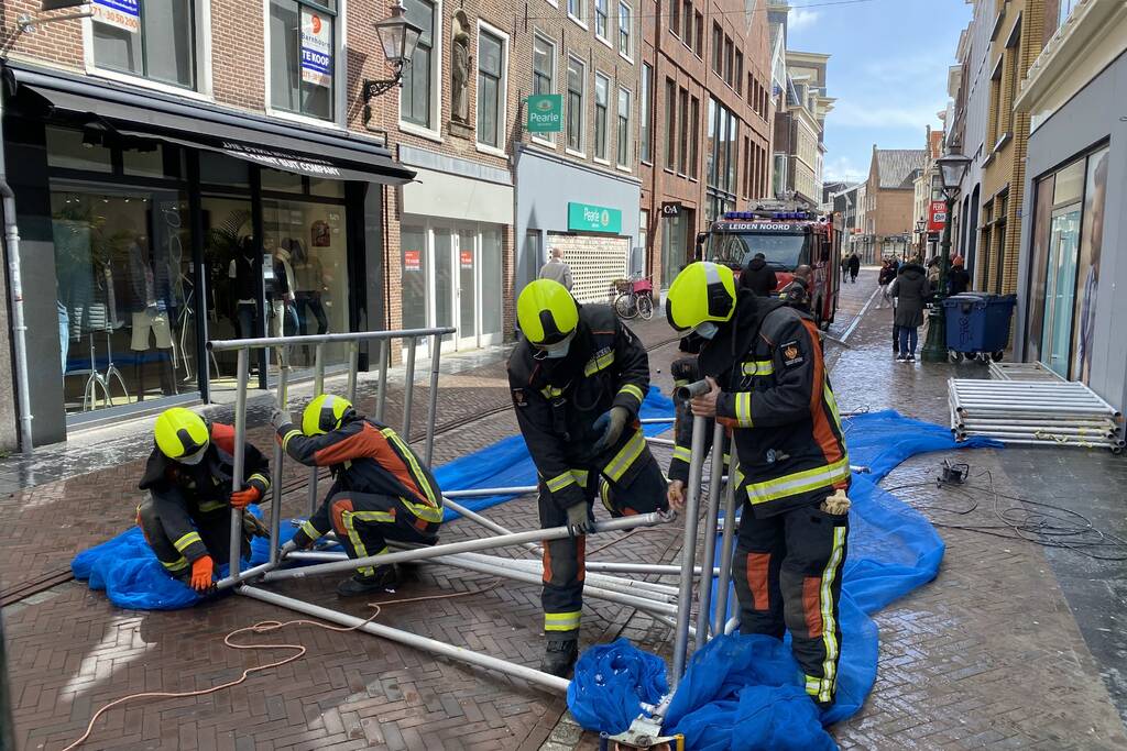 Steiger omgevallen in binnenstad