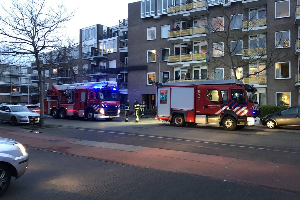 Flat ontruimd na rookontwikkeling in kelder