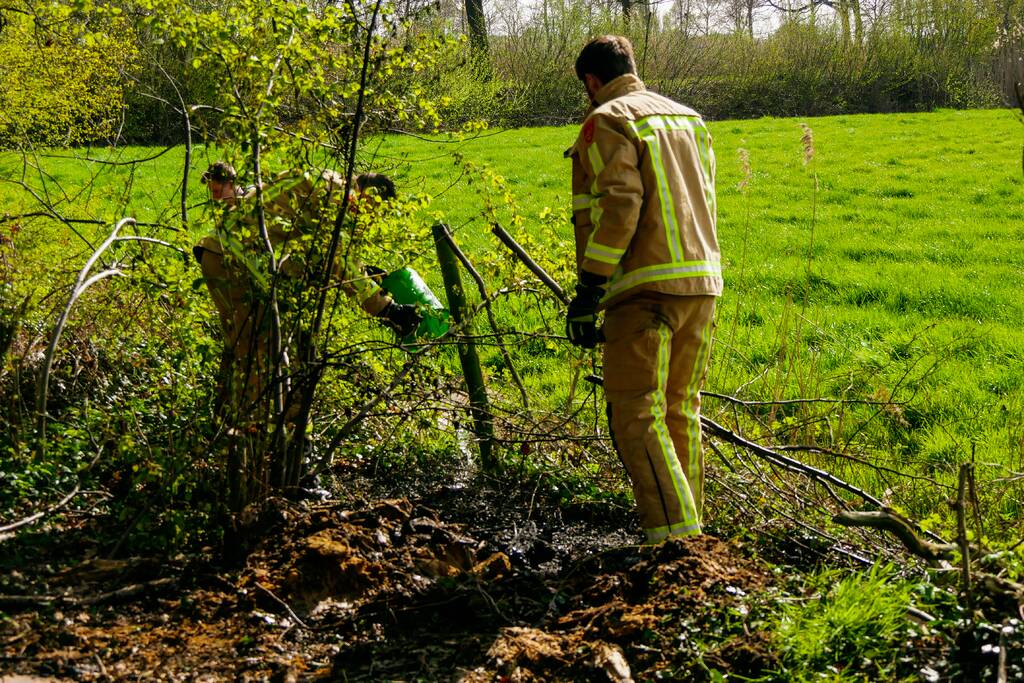 Jongeren veroorzaken brand en vluchten