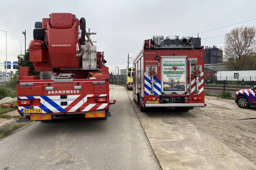 Goederentrein in Botlektunnel in brand