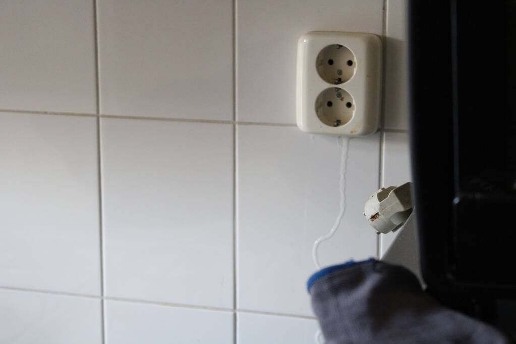 Wietkwekerij aangetroffen na wateroverlast in woning