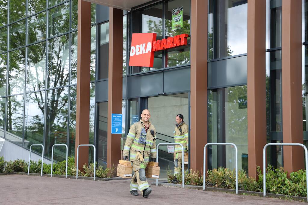 Ongeval in parkeergarage DekaMarkt