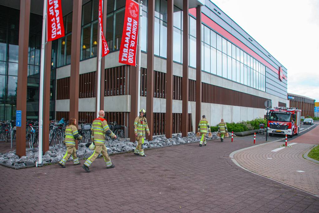 Ongeval in parkeergarage DekaMarkt