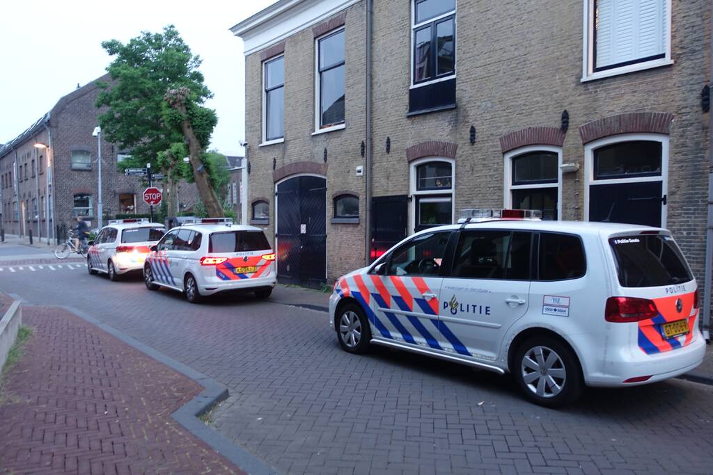 Aanhoudingen door politie in kogelwerende vesten