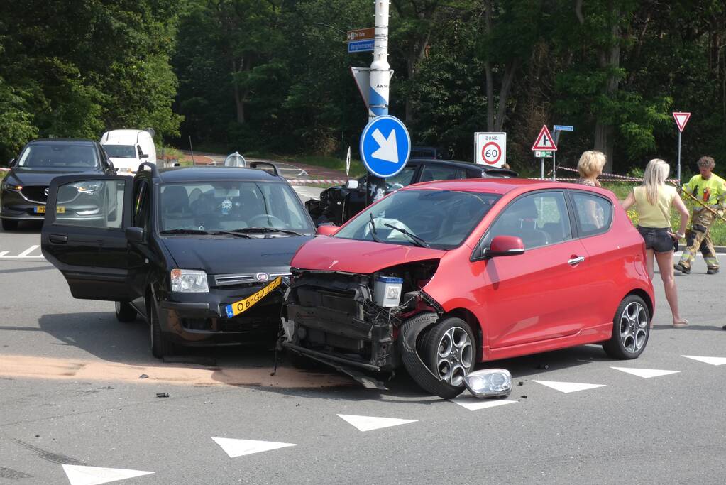 Schade bij aanrijding op kruising