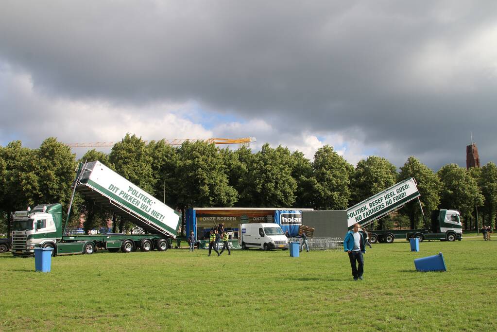 Eerste boeren arriveren op demonstratieterrein