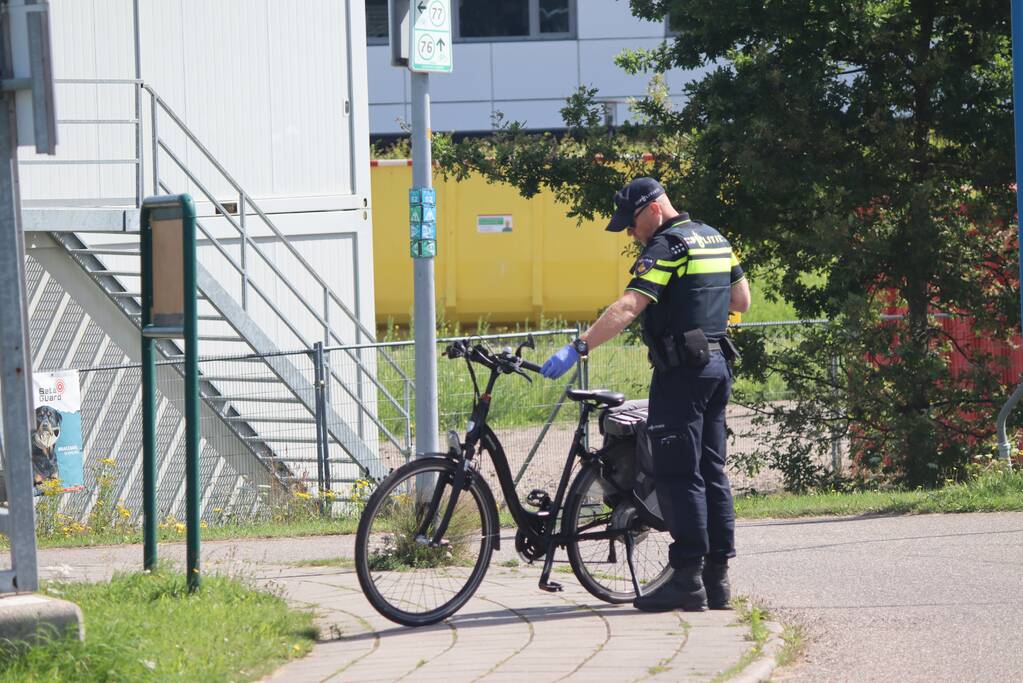 Fietsster loopt ernstig hoofdletsel op bij botsing