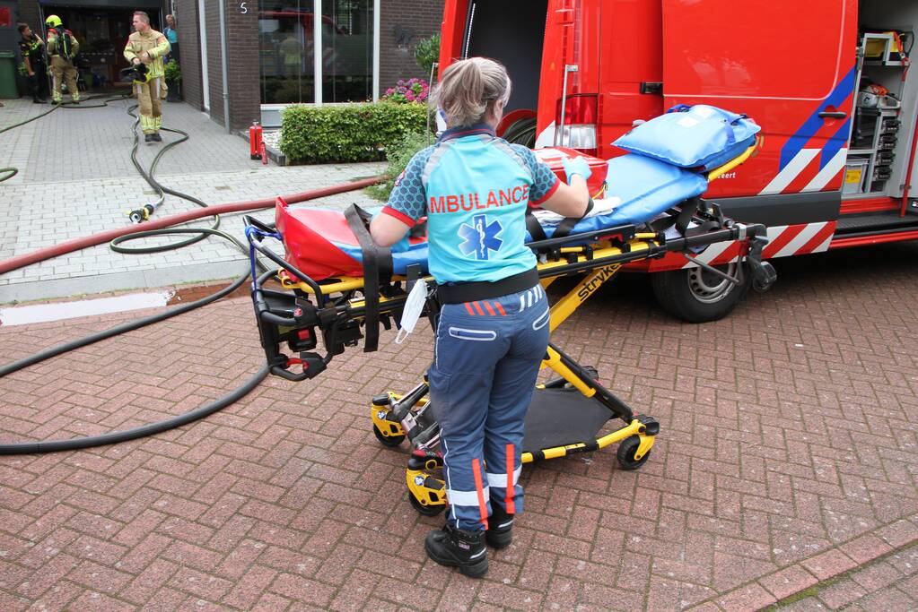 Persoon gewond bij brand in garage