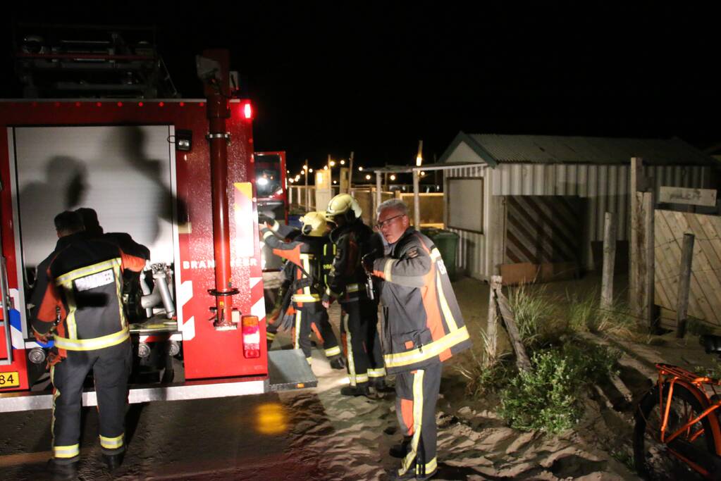 Brand in keuken van strandtent