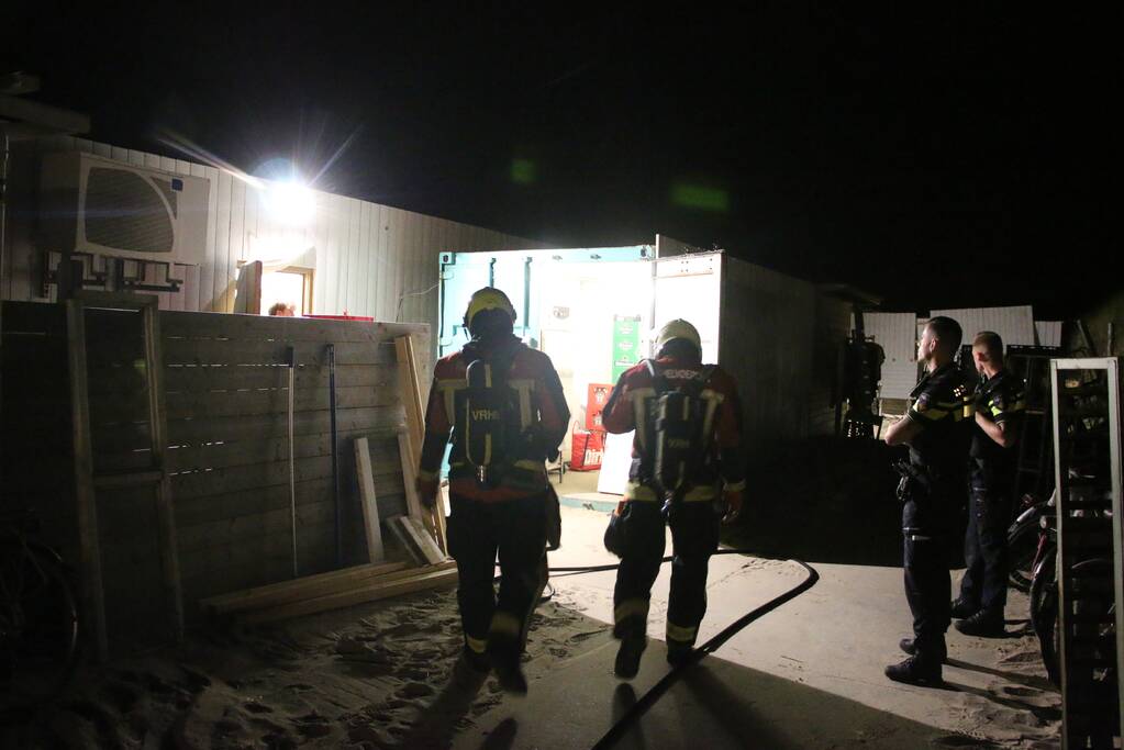 Brand in keuken van strandtent